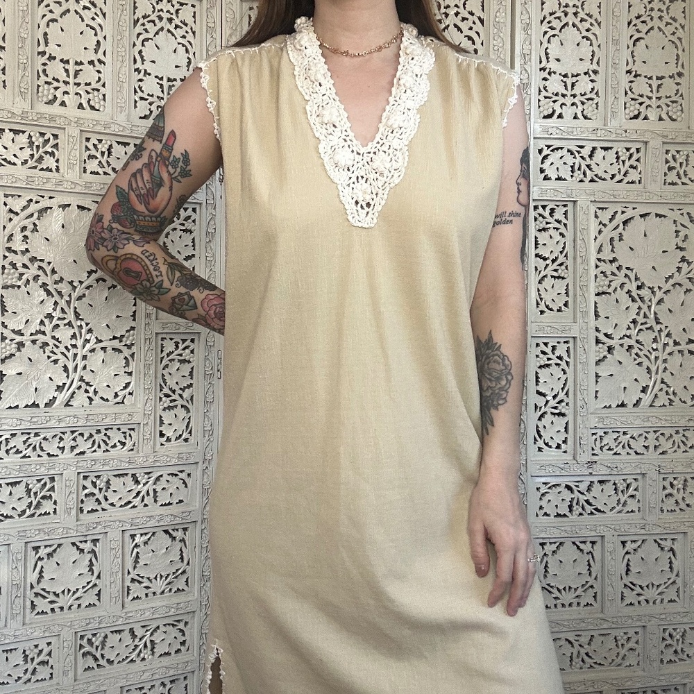 Vintage Neutral Boho V Neck Midi Dress With Crochet Trim Sz Medium